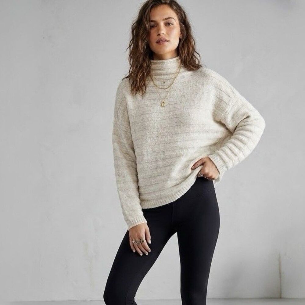 Prologue Women Sweater M Medium Ivory Knit Pullover Cowl Funnel Neck Dolman Cozy